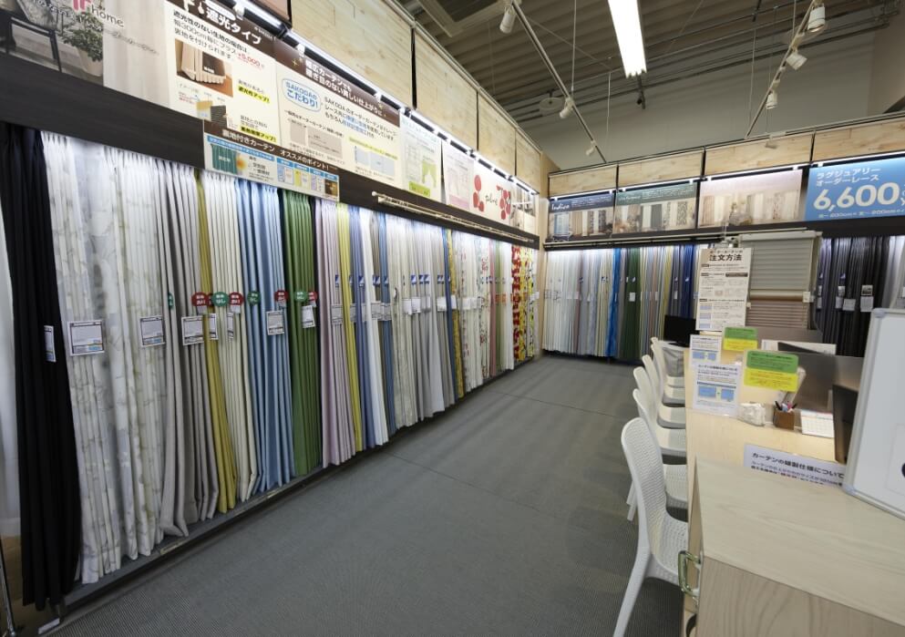 SAKODA大分新川店のカーテン売り場