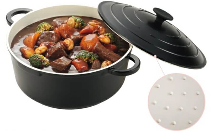 無水調理もできるじっくり煮込み鍋